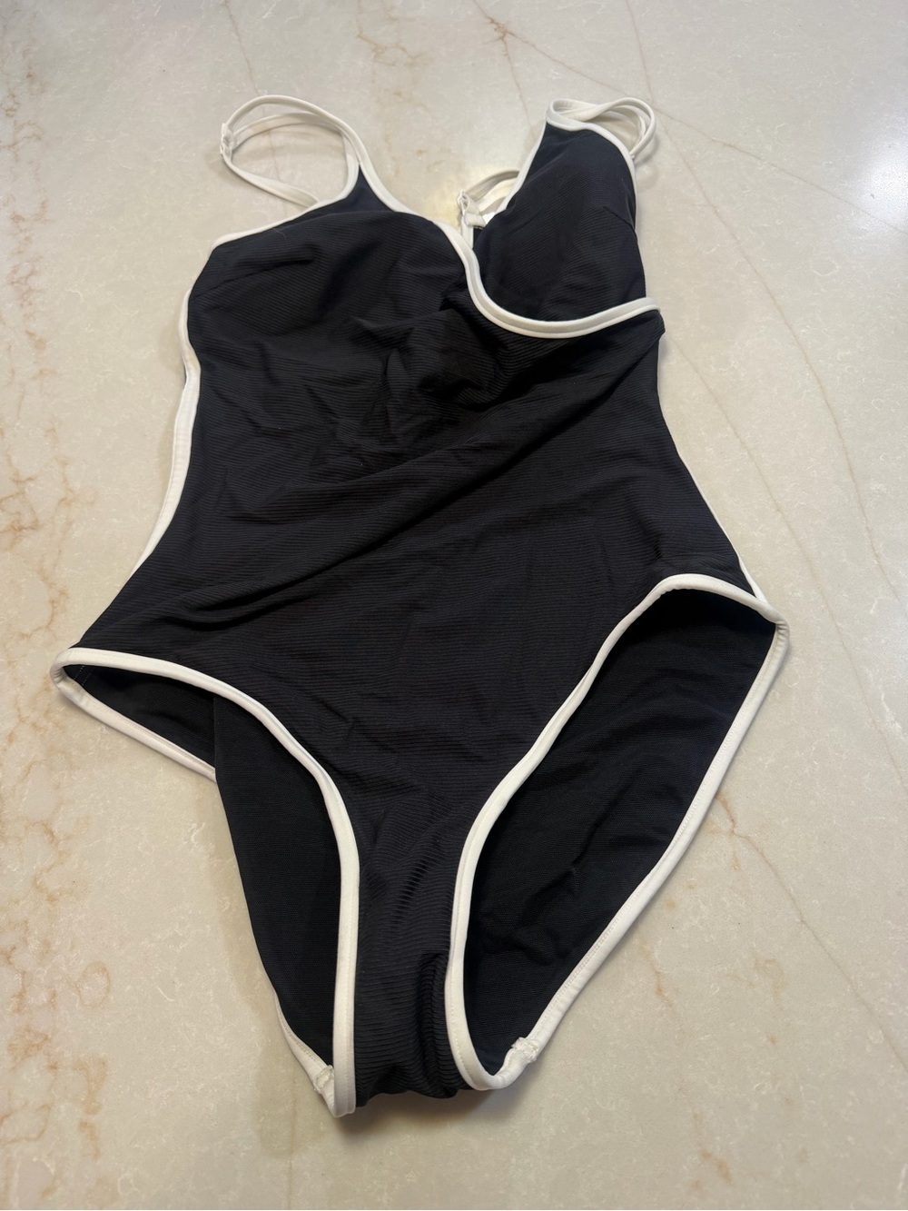Sea level swim one piece suit black / white size 6